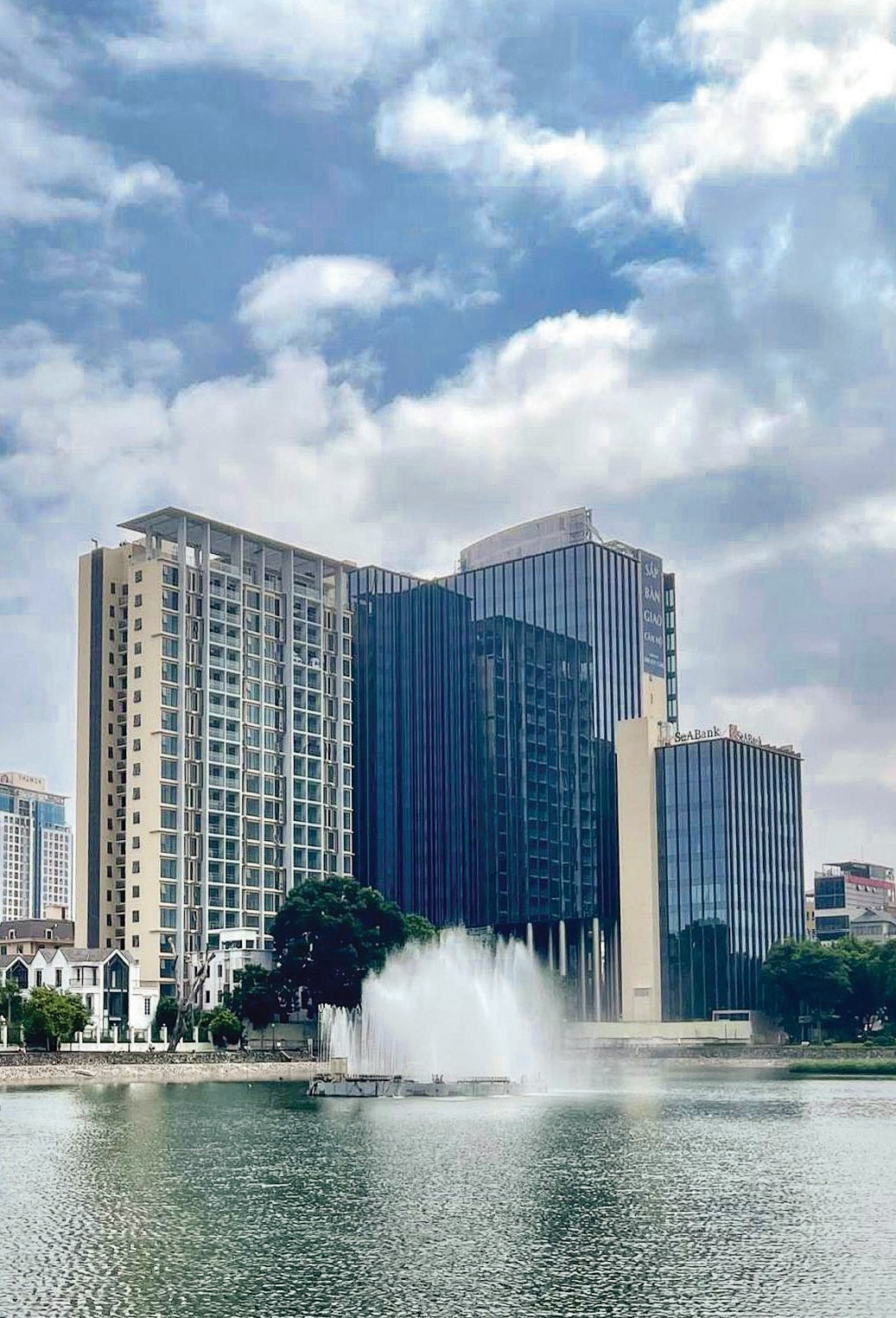 BRG Diamond Park Plaza