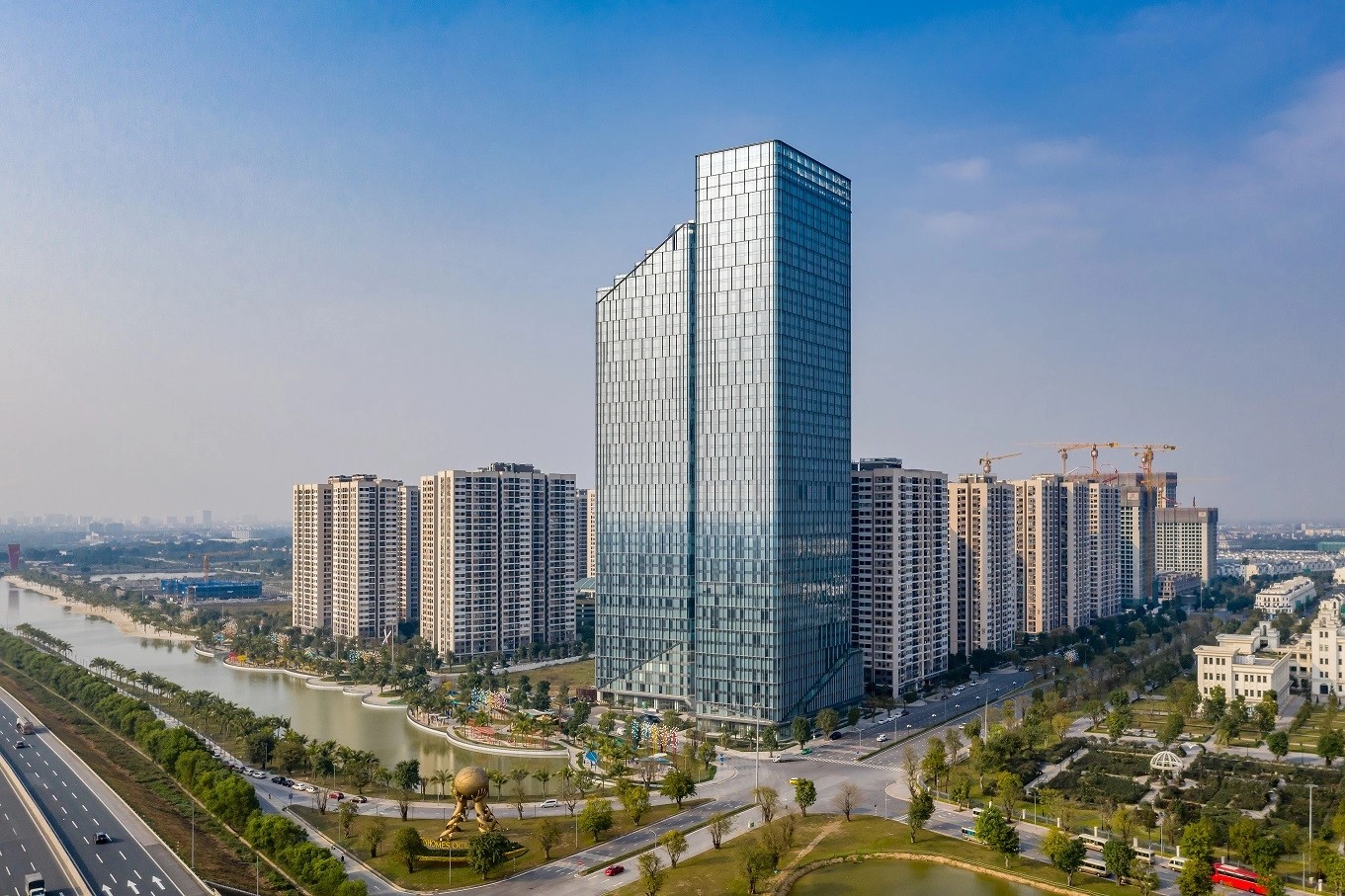Vinfast Tower Techno Park Gia Lâm Hà Nội